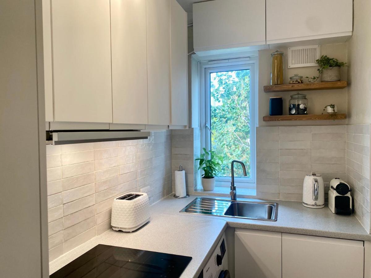 Newly Refurbished 2 Bedroom Apartment In South Londres Exterior foto